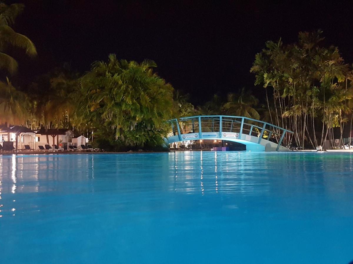 Caraibes Apparts-Resorts サンタンヌ エクステリア 写真